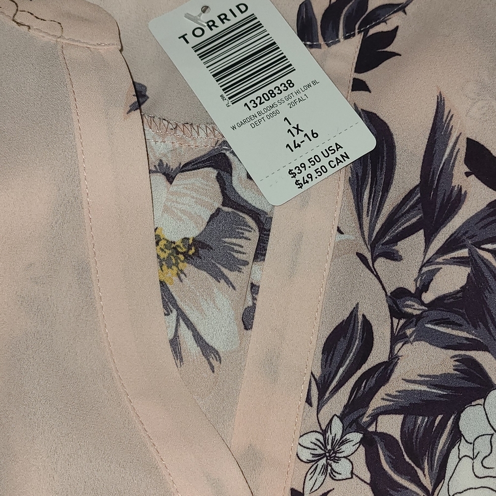Torrid Blouse - Picture 3 of 3